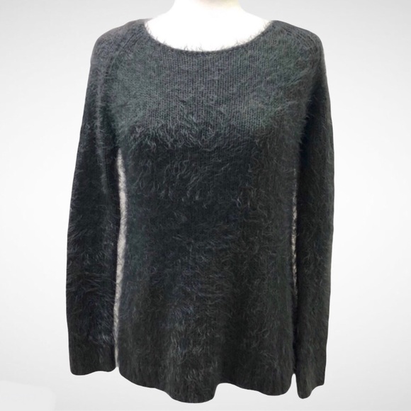 Topshop Sweaters - Topshop Eyelash Gray Sweater Crewneck Long Sleeve Size 2 Cozy Fuzzy